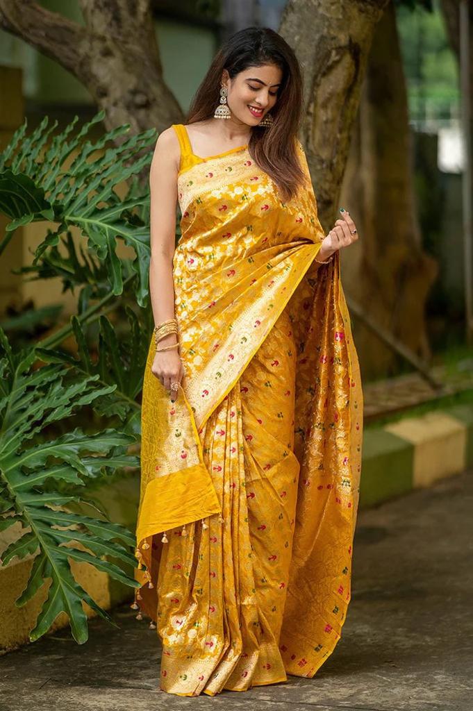 Minny Yellow Soft Silk Saree With Blouse Piece