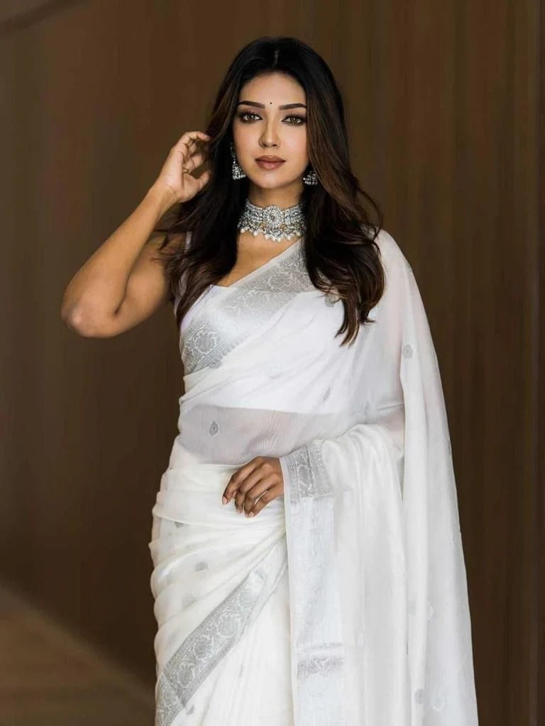 Beauteous White Soft Cotton Silk Saree With especial Blouse Attached