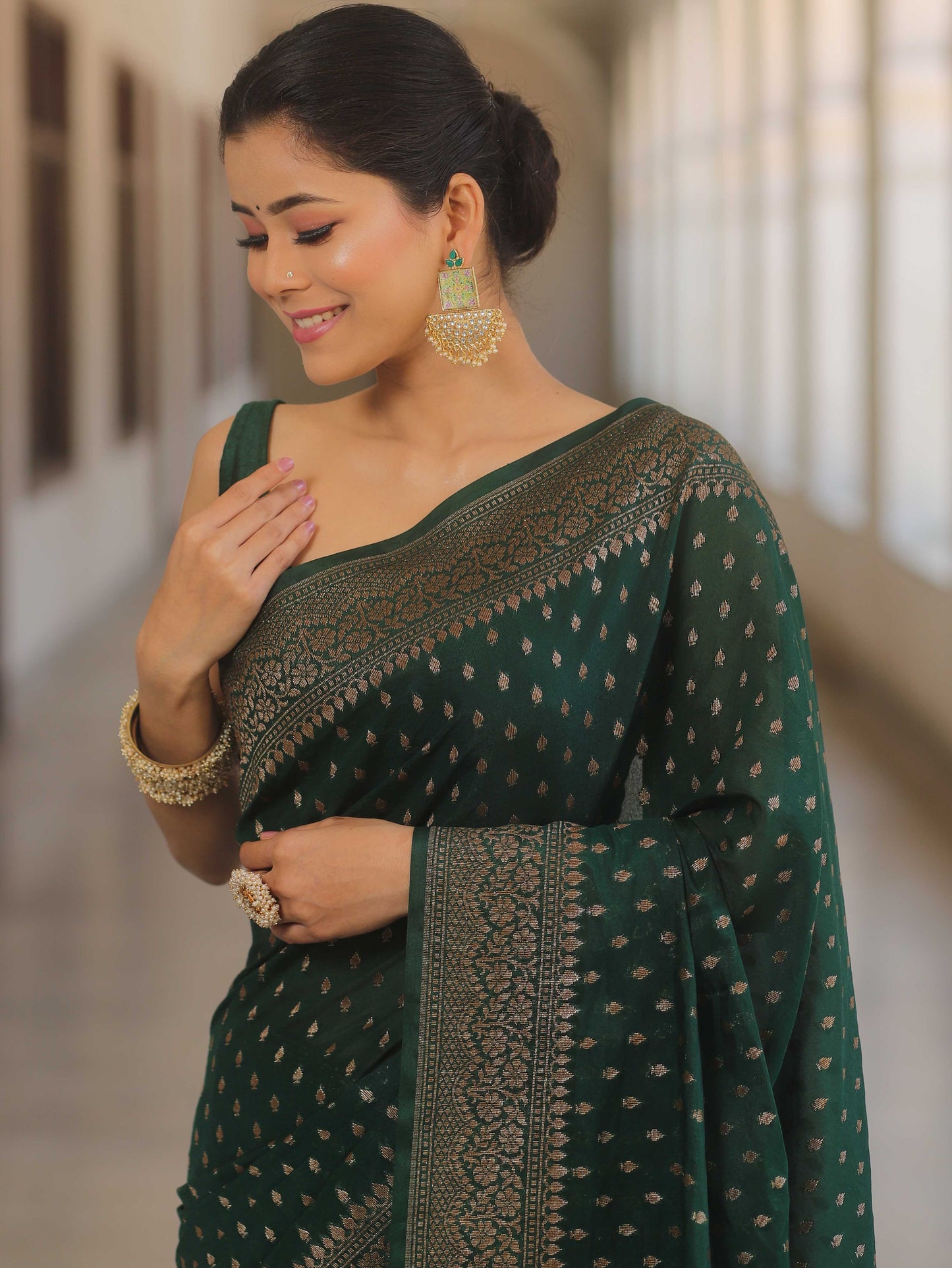 Knyaa's Green Banarasi SIlk Saree With Nouveau Attached Blouse