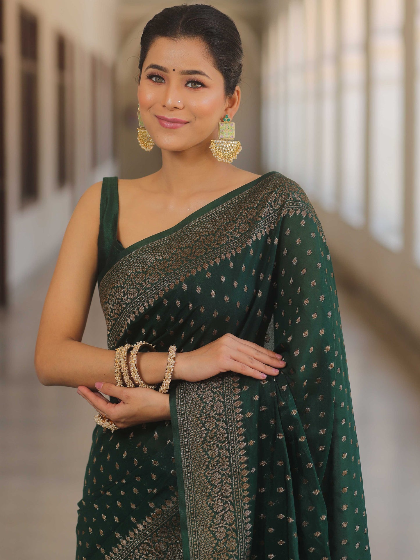 Knyaa's Green Banarasi SIlk Saree With Nouveau Attached Blouse