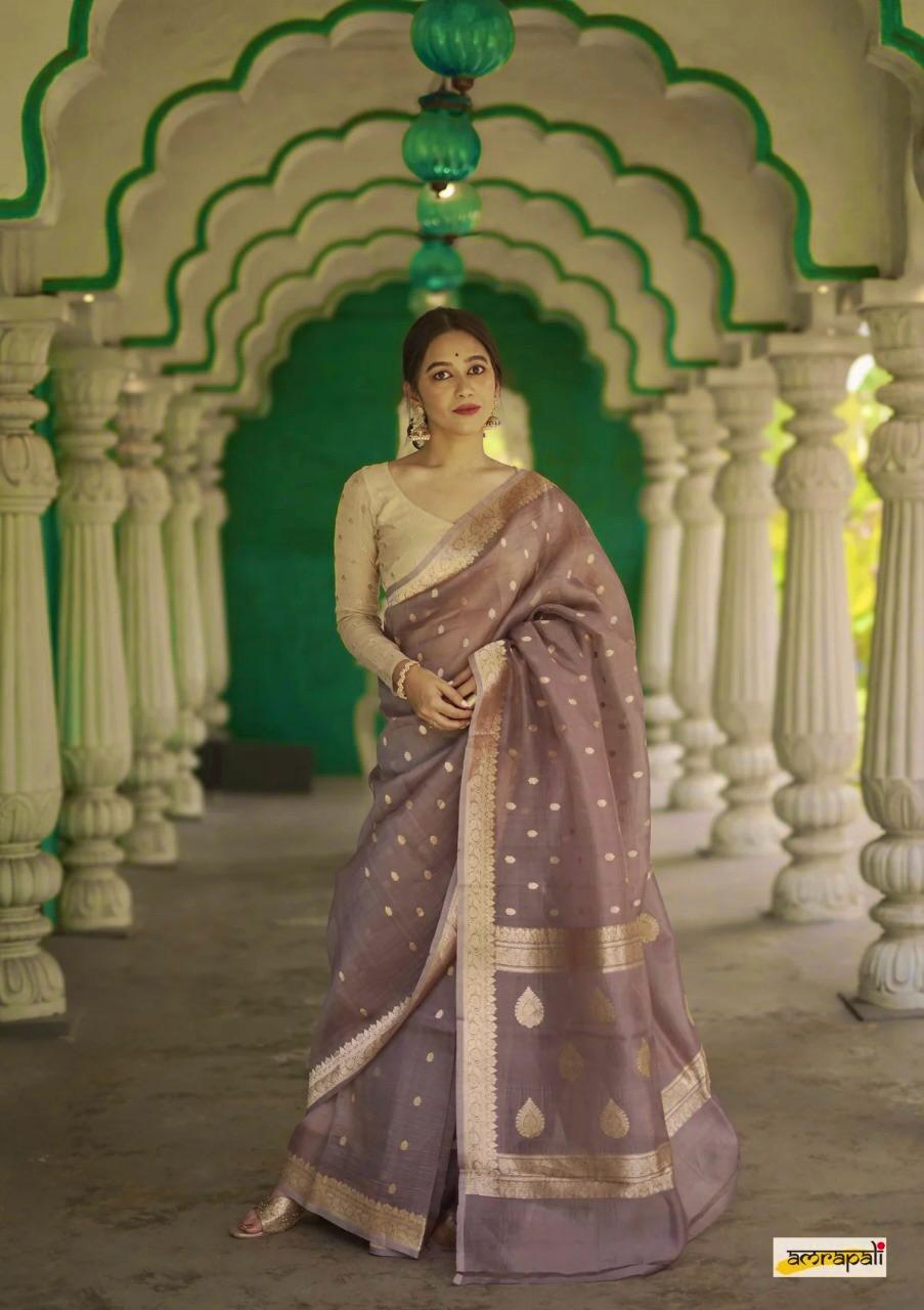 Rhea – Elegant Gold Zari Weaving Soft Silk Saree