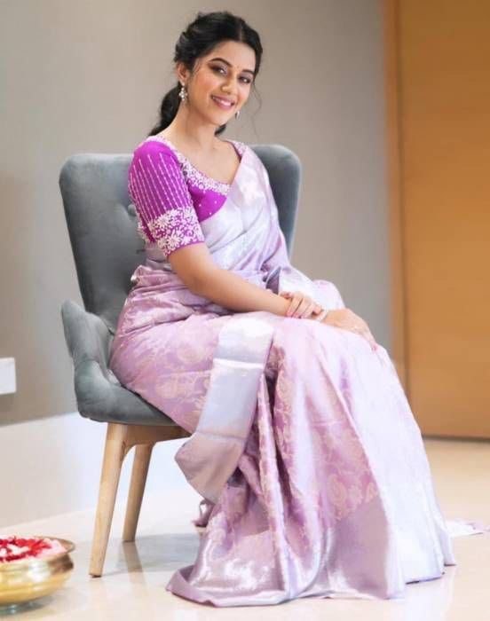 Lavender Dream Banarasi Silk Saree With Fabulous Blouse Piece