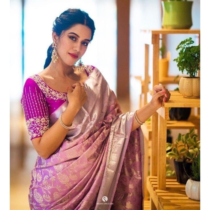 Lavender Dream Banarasi Silk Saree With Fabulous Blouse Piece