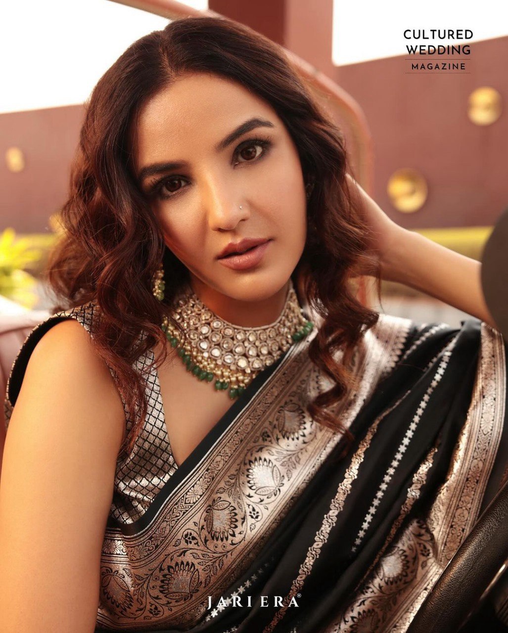Lezia Black Banarasi Silk Saree WIth Beautiful Blouse Piece