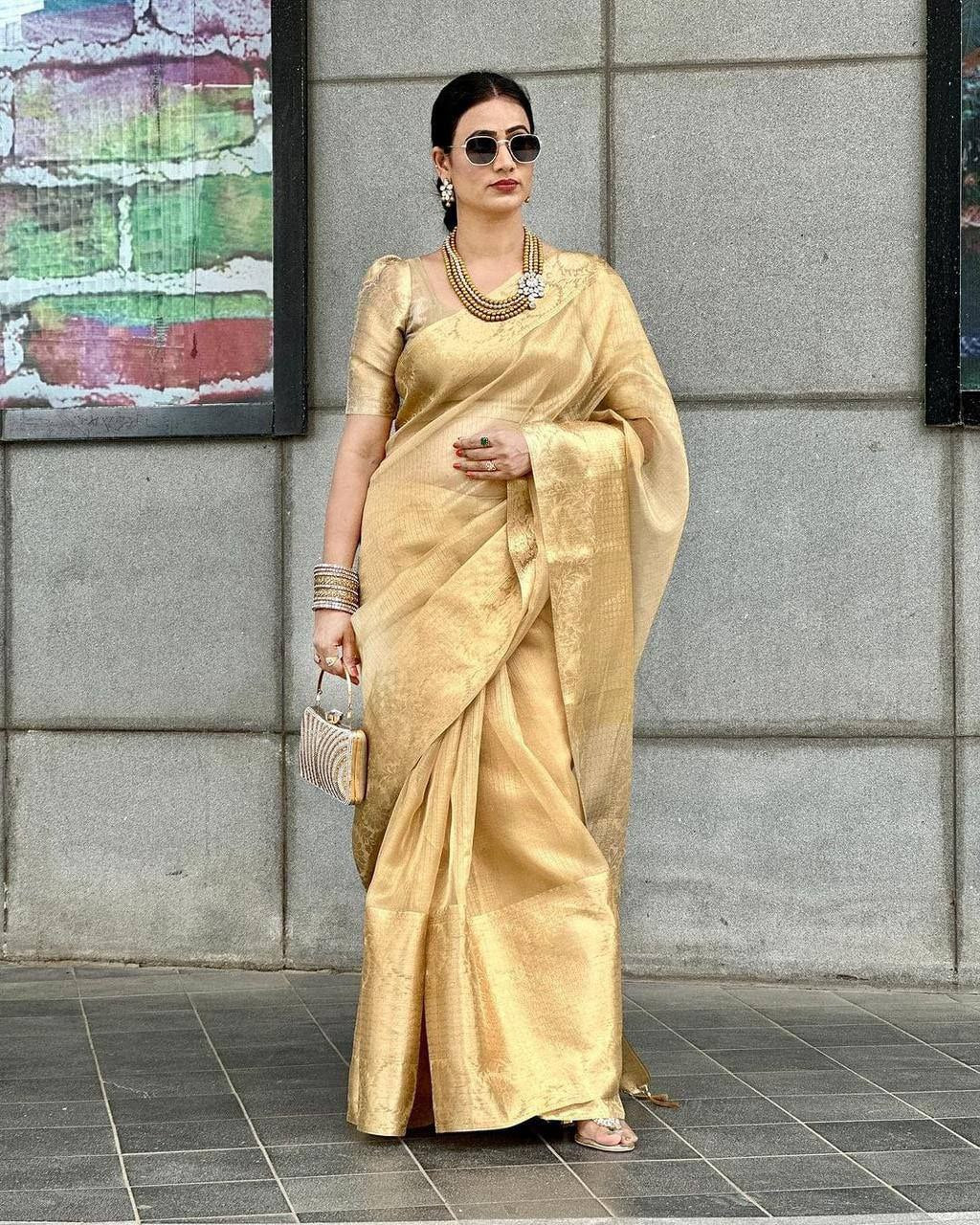 Aaradhya – Kanchi Border Copper Tissue Silk Saree
