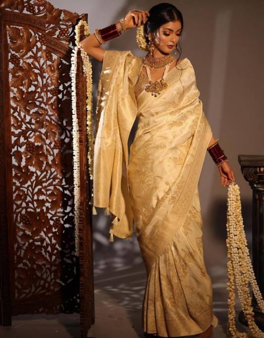 Anchal Of White kanchipuram Saree
