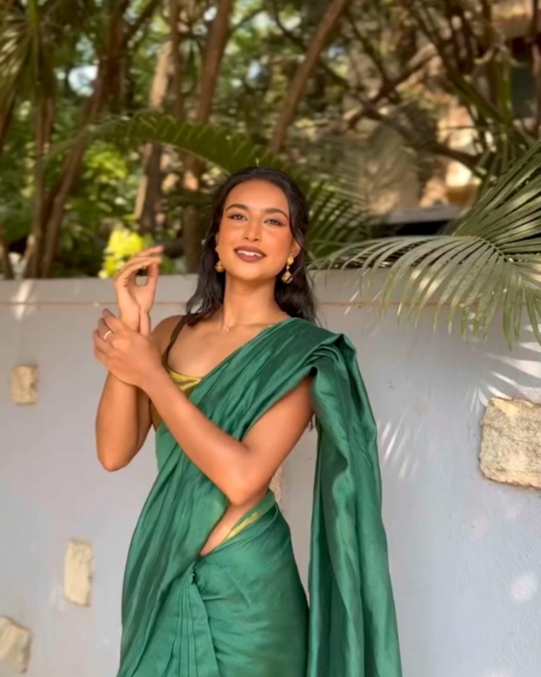 Zarah - Green Emerald Handwoven Silk Saree