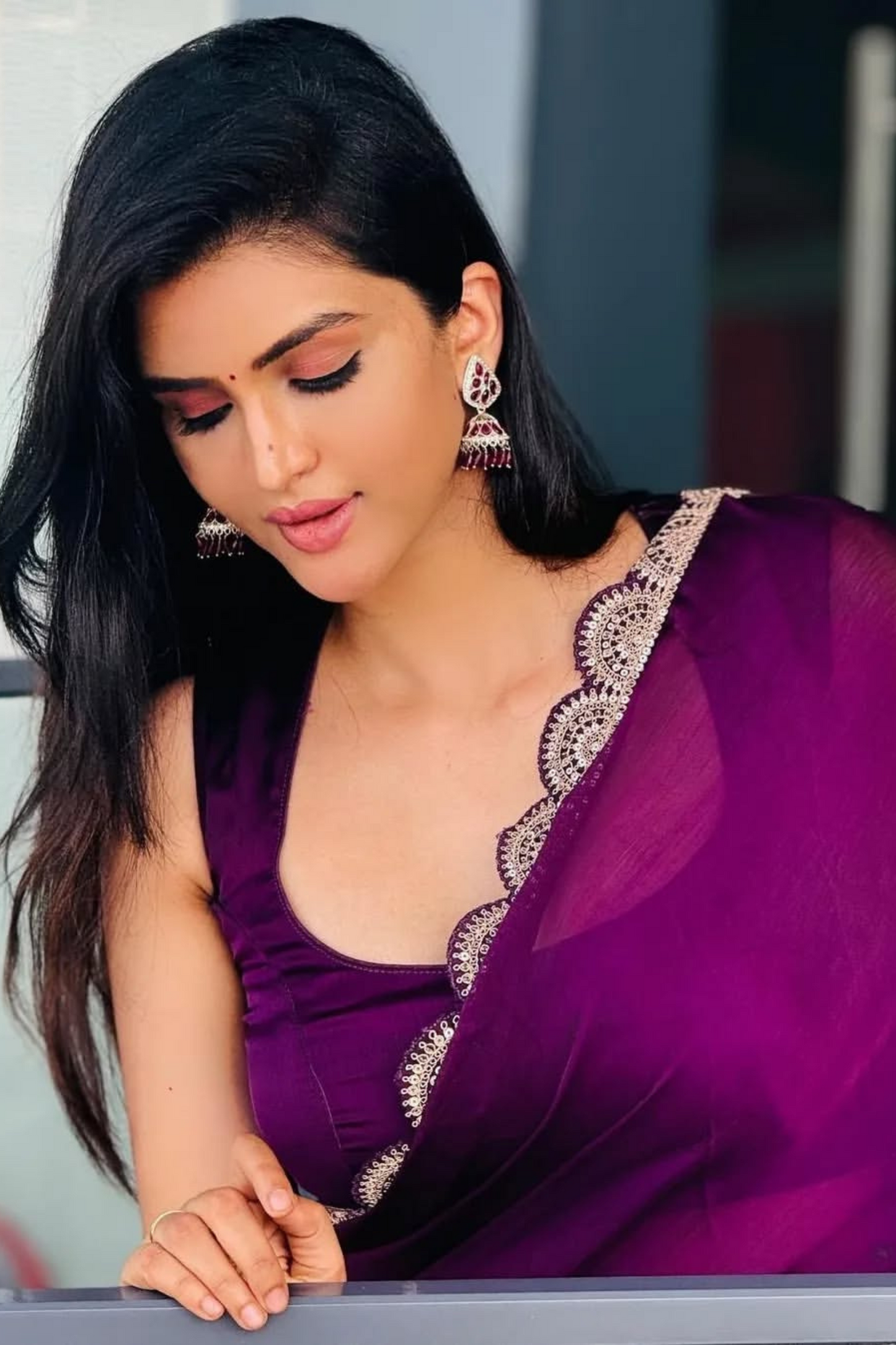 Plush Velvet - Partywear Saree