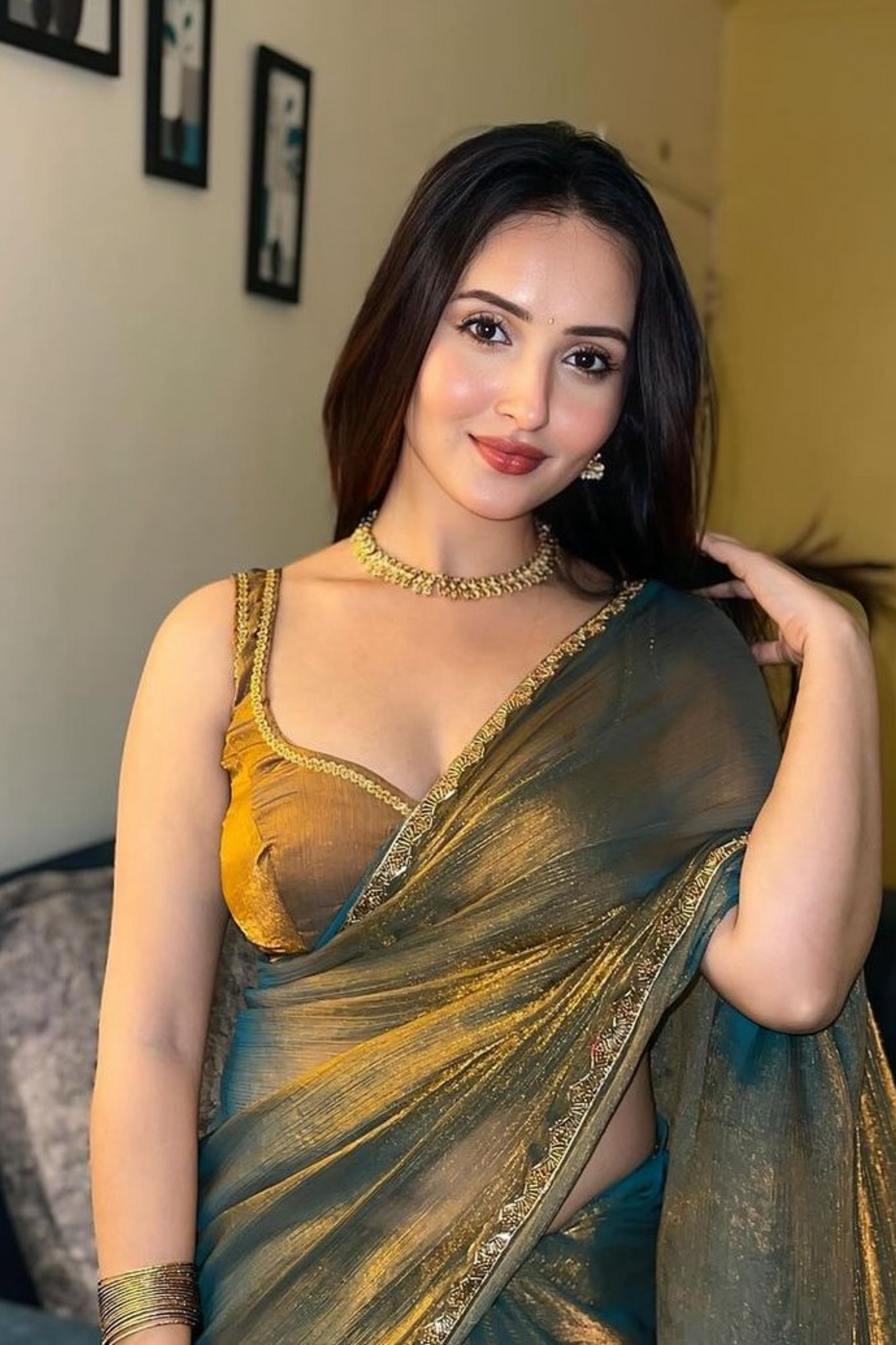 Golden Gleam - Organza Silk Saree