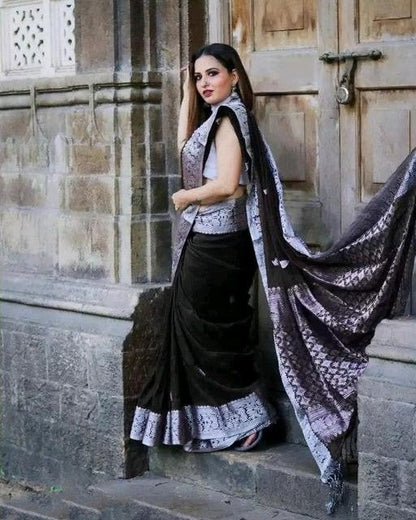 Siddhi Black Soft Silk Saree With Attractive Blouse Piece