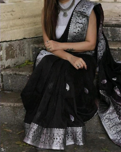 Siddhi Black Soft Silk Saree With Attractive Blouse Piece