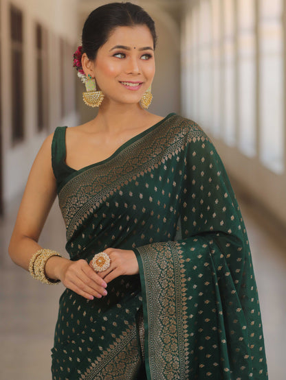 Knyaa's Green Banarasi SIlk Saree With Nouveau Attached Blouse