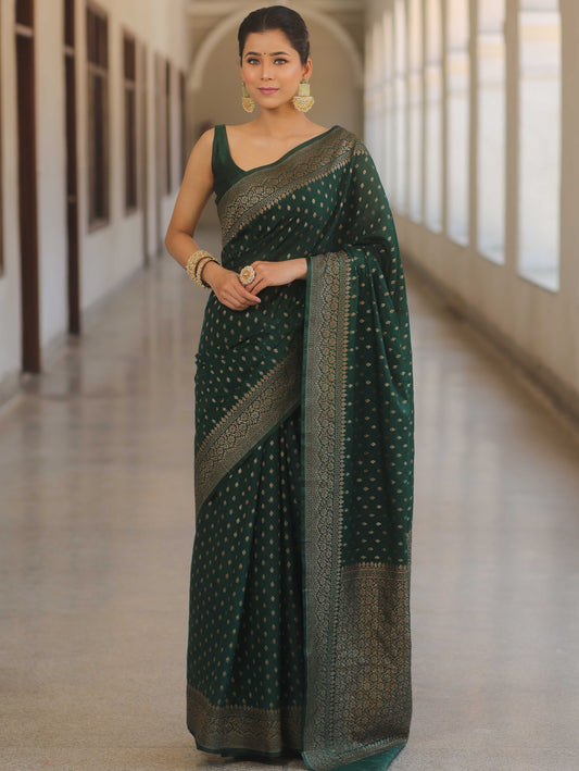 Knyaa's Green Banarasi SIlk Saree With Nouveau Attached Blouse