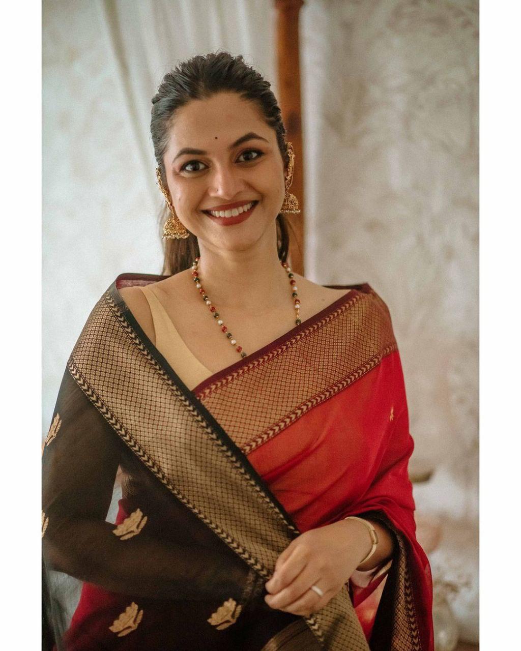 Ishita – Banarasi Soft Silk Saree