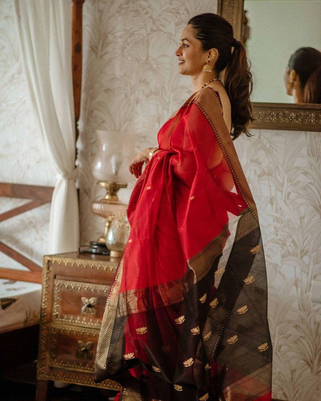 Ishita – Banarasi Soft Silk Saree